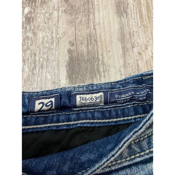 Miss Me Rhinestone Jean Shorts Size 29 - Picture 6 of 9